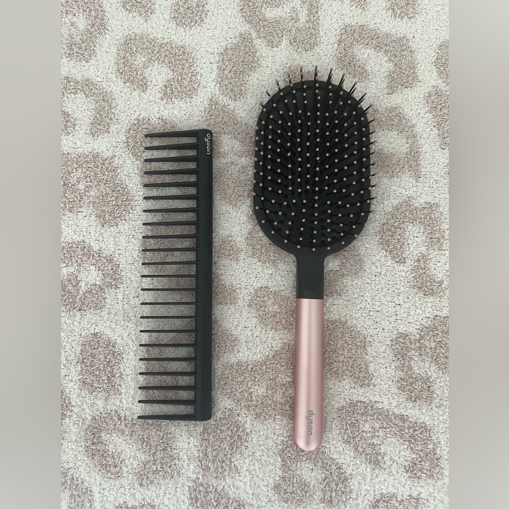 Dyson Paddle Hair Brush and Comb